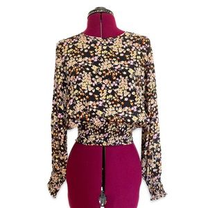 NWOT ROLLA’S Blouse with a Beautiful Floral Pattern Size M